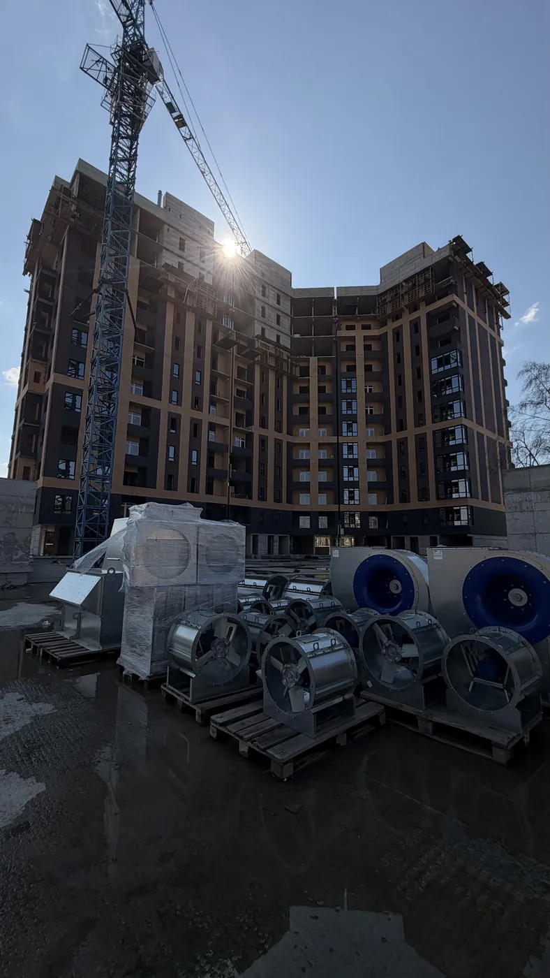 Апрель 2026